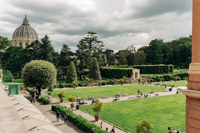 Jardines vaticano-unsplash.jpg